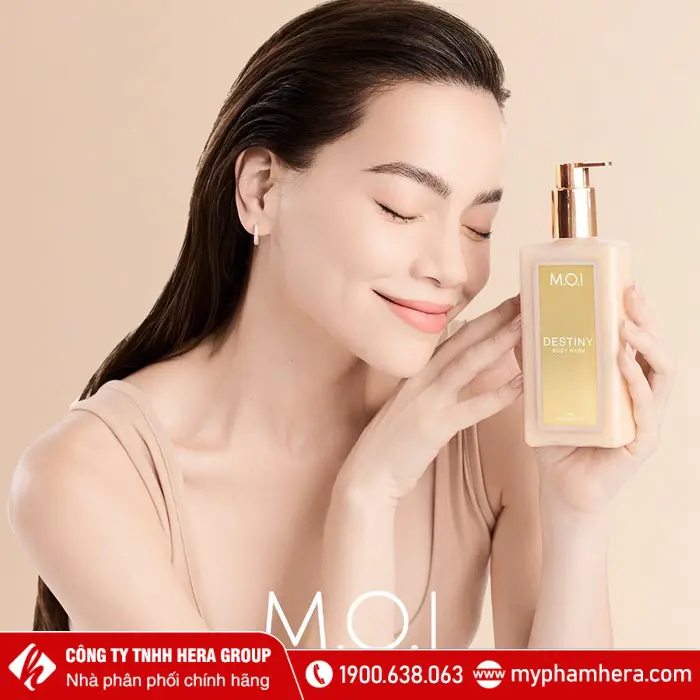 Sữa tắm dưỡng da M.O.I hương nước hoa Destiny 250ml - Hồ Ngọc Hà